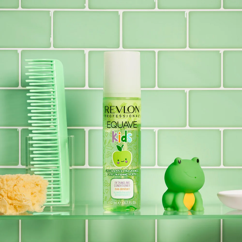 Revlon Equave Kids Detangling Conditioner Apple 200ml - Image 3